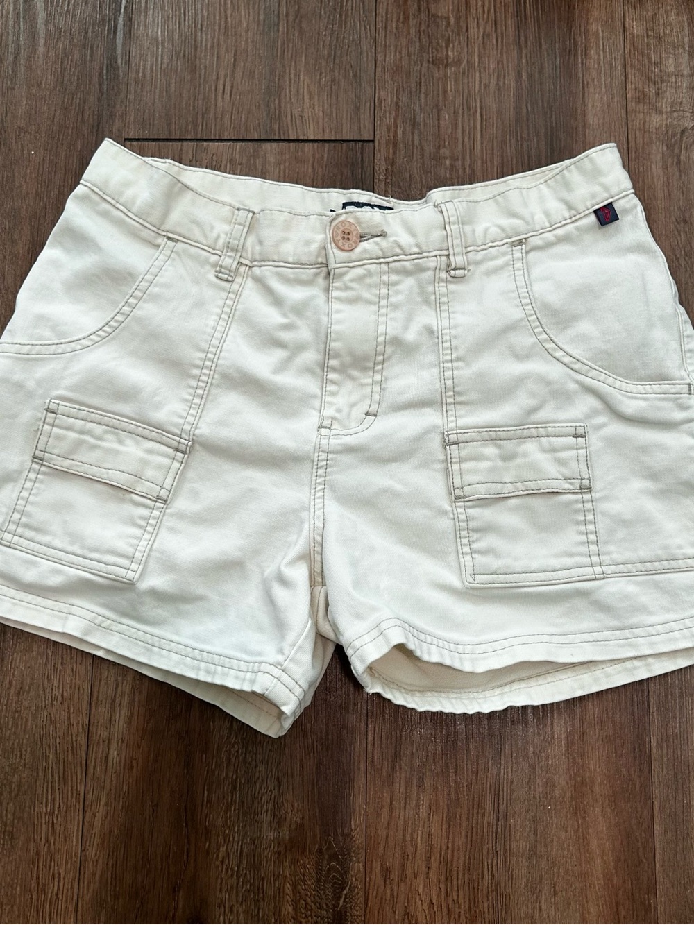 Roxy Quiksilver y2k High Rise 6-Pocket Logo Off White Shorts Women's Size 9 VTG